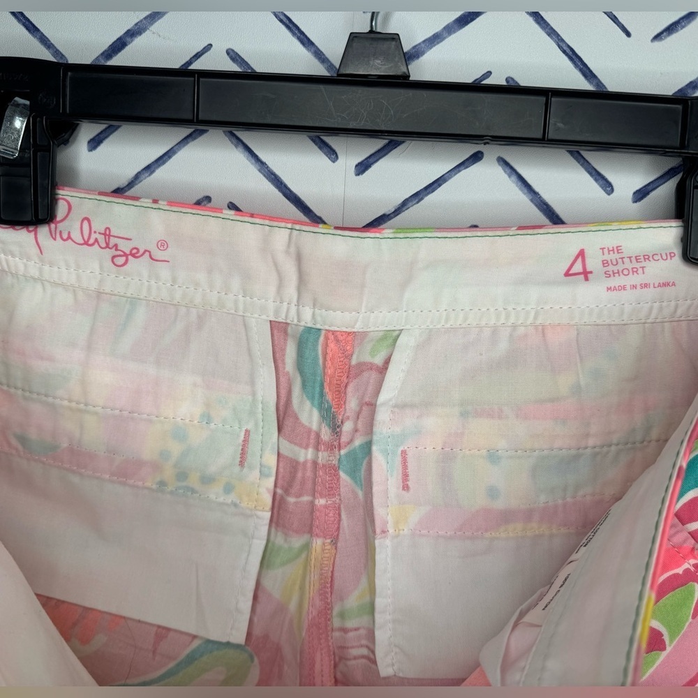 Lilly Pulitzer Callahan 5” Short pink yellow Size 4 - Picture 4 of 5